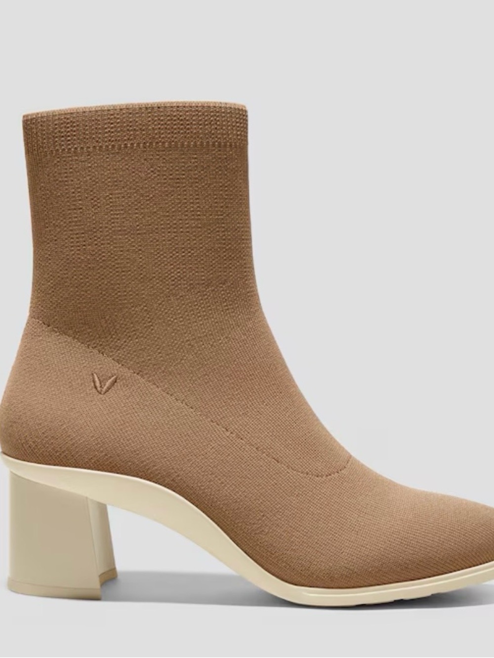 New VIVAIA Almond-Toe Running Heel Boots